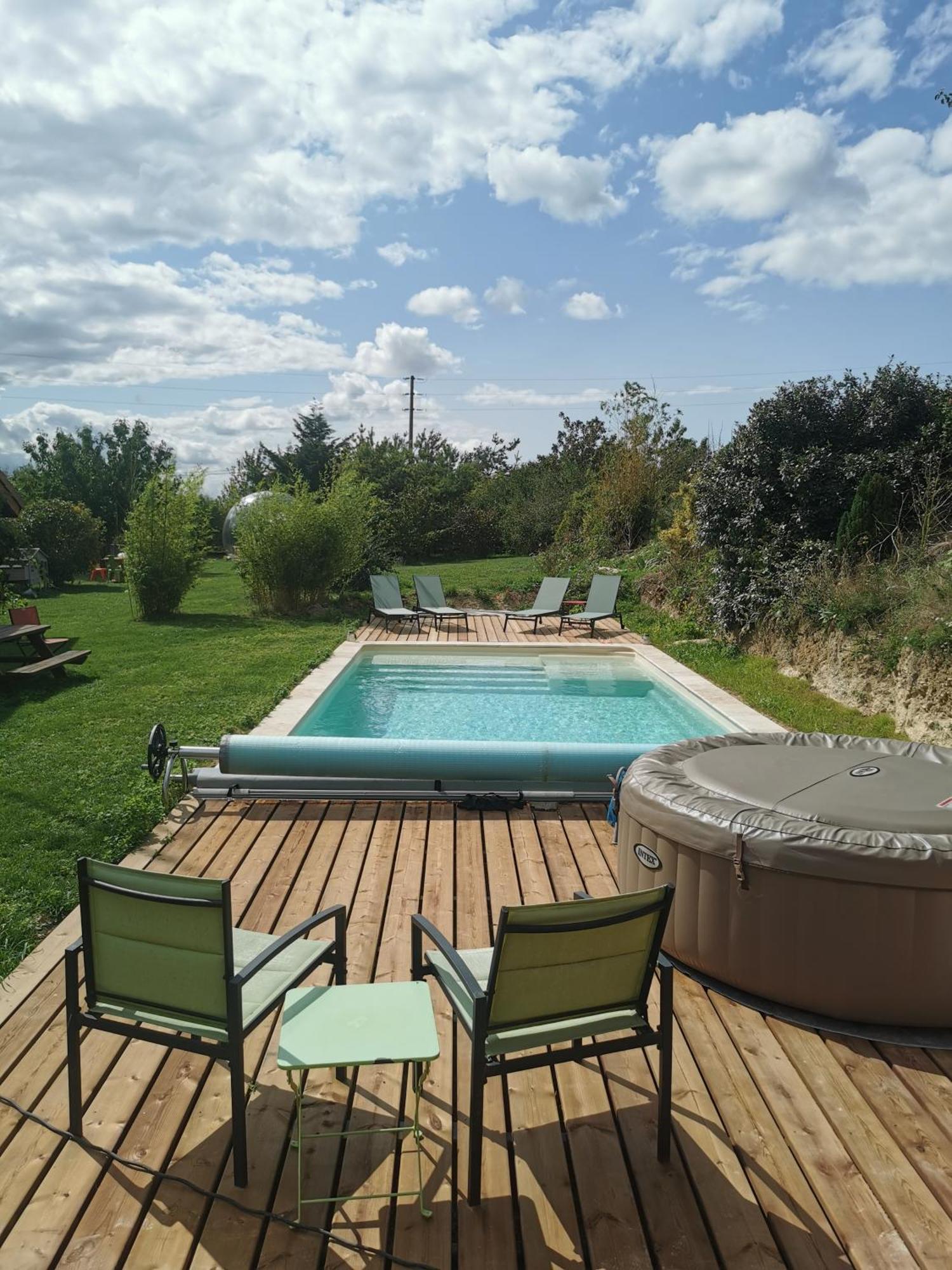 La Bulle Des Champs Bed and Breakfast Champmotteux Exteriör bild
