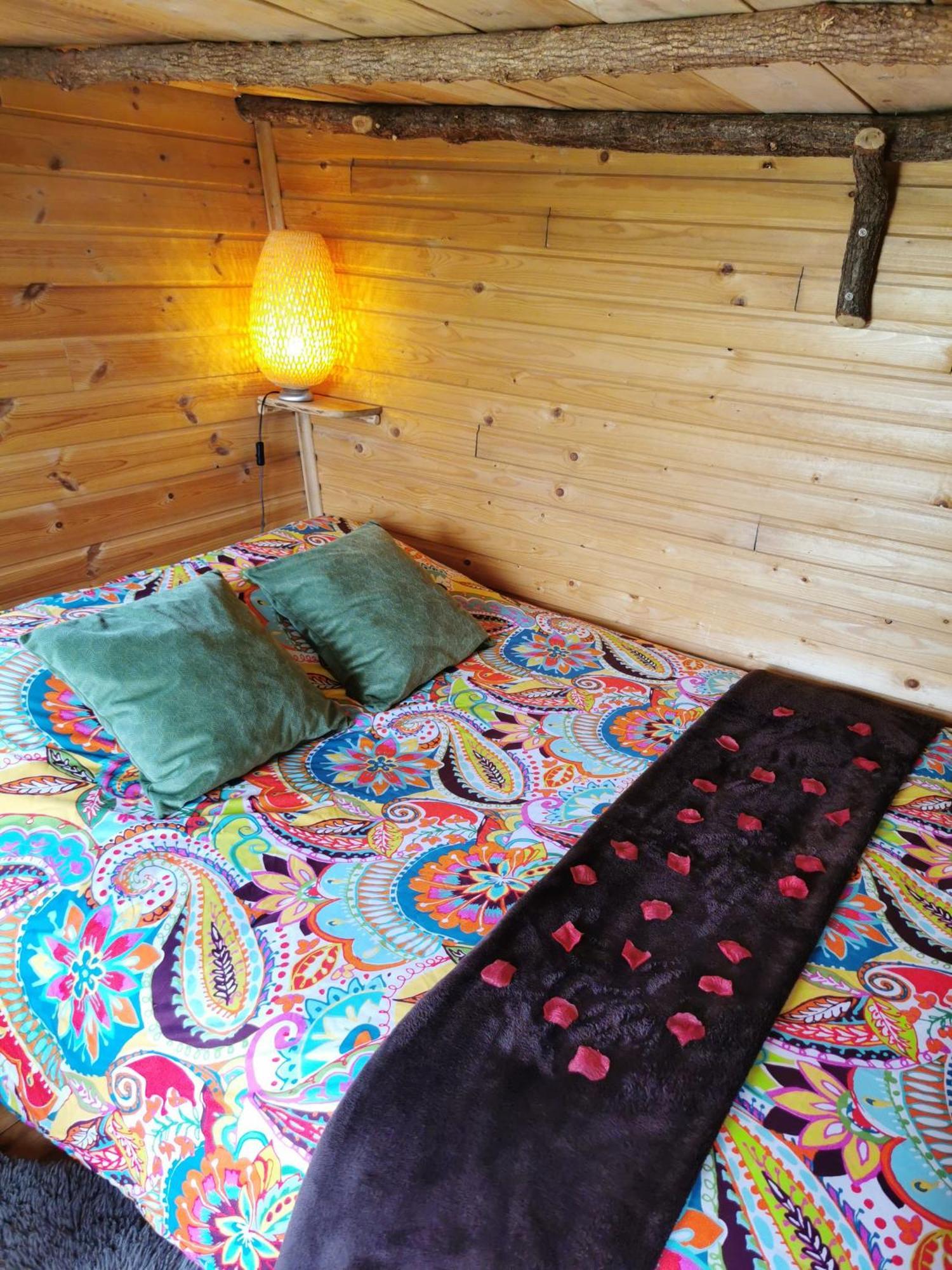 La Bulle Des Champs Bed and Breakfast Champmotteux Rum bild